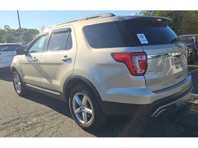 2017 Ford Explorer XLT 4WD - 22960661 - 3