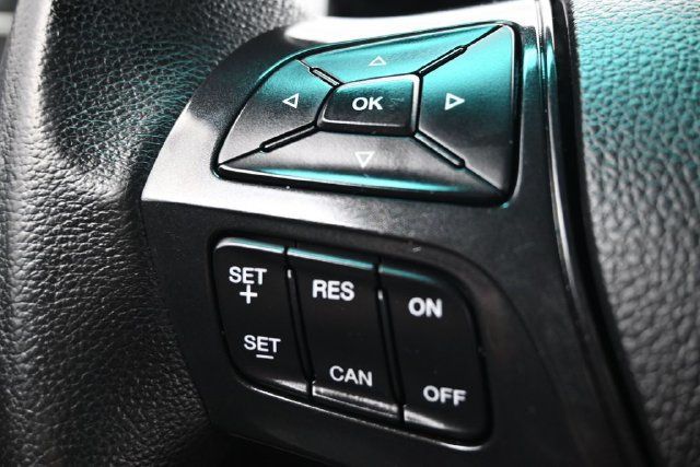 2017 Ford Explorer XLT 4WD - 23091532 - 17