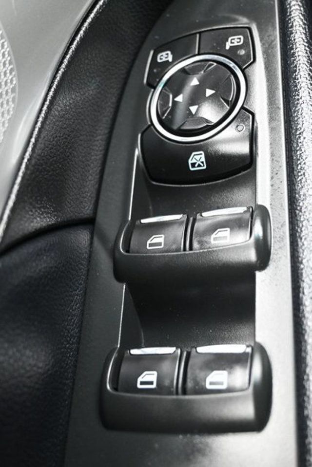 2017 Ford Explorer XLT 4WD - 23091532 - 23