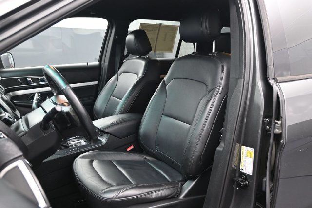 2017 Ford Explorer XLT 4WD - 23091532 - 4