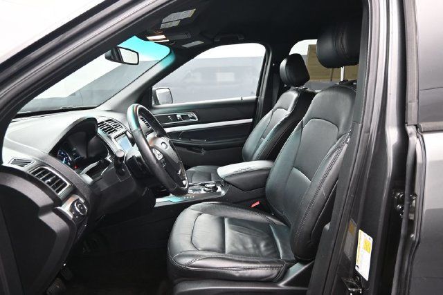 2017 Ford Explorer XLT 4WD - 23091532 - 5