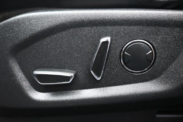2017 Ford Explorer XLT 4WD - 23091532 - 7