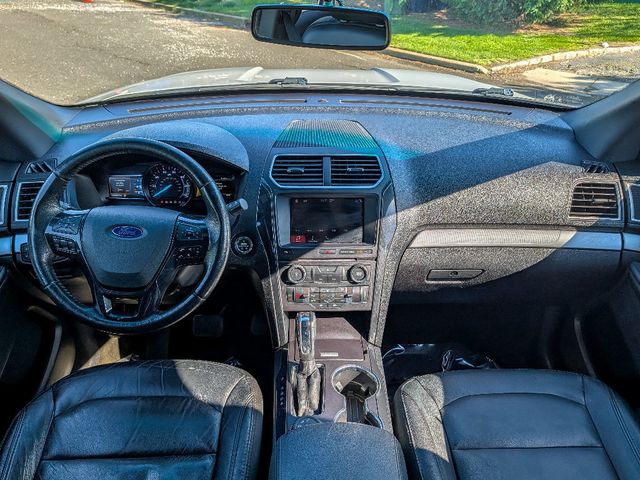 2017 Ford Explorer XLT 4WD - 23021966 - 23