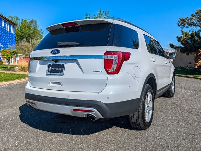 2017 Ford Explorer XLT 4WD's photo