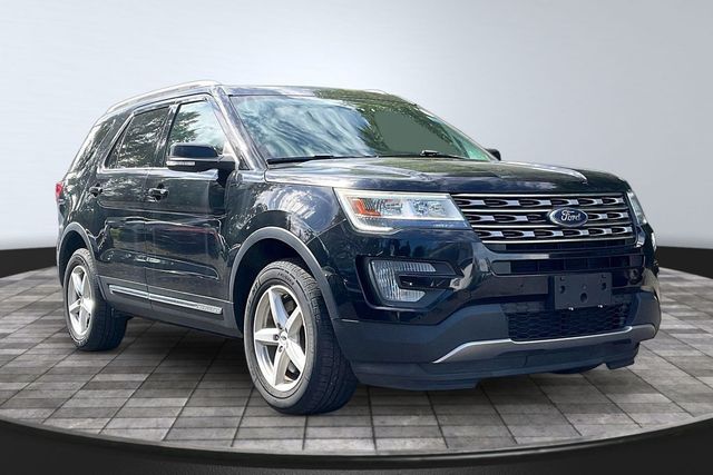 2017 Ford Explorer XLT 4WD - 23085406 - 1