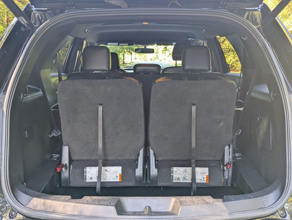 2017 Ford Explorer XLT photo 23