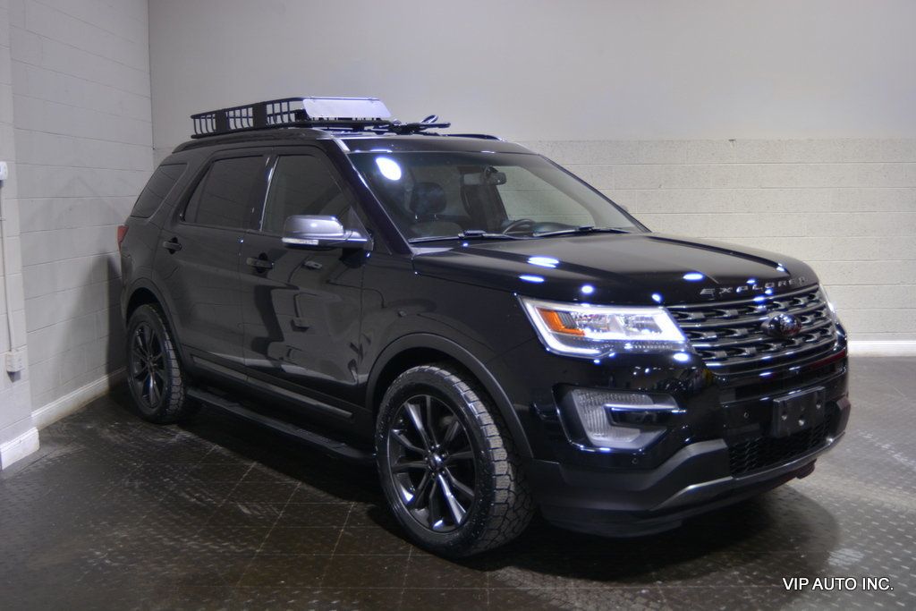 2017 Ford Explorer XLT 4WD - 22568646 - 0