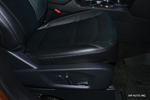 2017 Ford Explorer XLT 4WD - 22905305 - 17