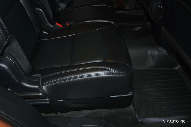 2017 Ford Explorer XLT 4WD - 22905305 - 26