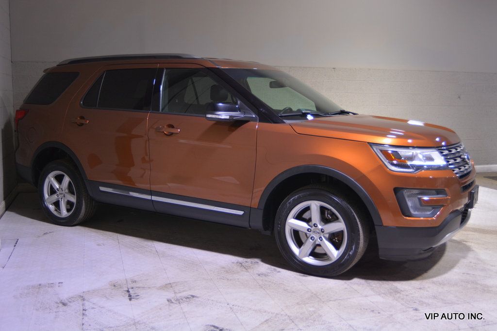 2017 Ford Explorer XLT 4WD - 22905305 - 34