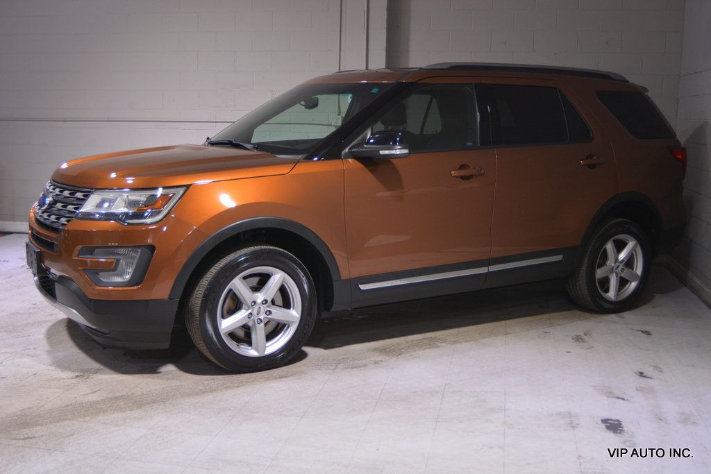 2017 Ford Explorer XLT 4WD - 22905305 - 35