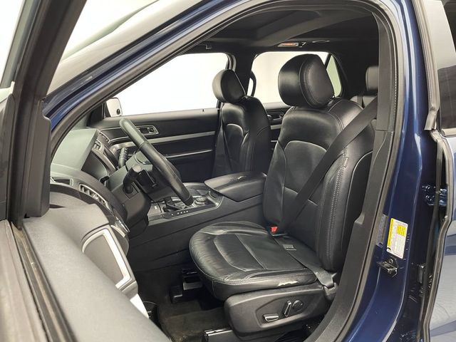 2017 Ford Explorer XLT 4WD - 22999590 - 13