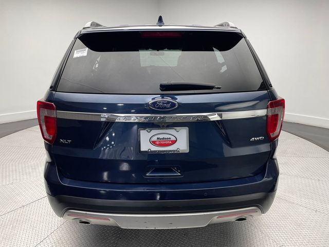 2017 Ford Explorer XLT 4WD - 22999590 - 5