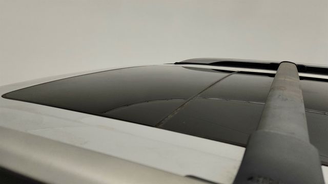 2017 Ford Explorer XLT 4WD - 22961338 - 9