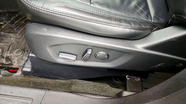 2017 Ford Explorer XLT 4WD - 22961338 - 11