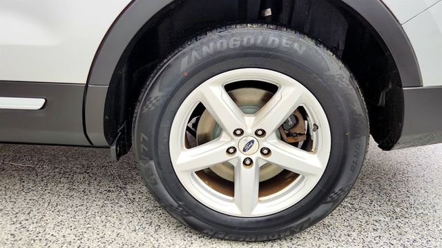 2017 Ford Explorer XLT 4WD - 22961338 - 8