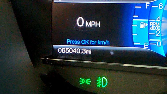 2017 Ford Explorer XLT 4WD w/ Twin Panel Moonroof & Voice-Activated Navigation - 22996801 - 13