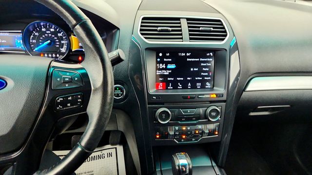 2017 Ford Explorer XLT 4WD w/ Twin Panel Moonroof & Voice-Activated Navigation - 22996801 - 15