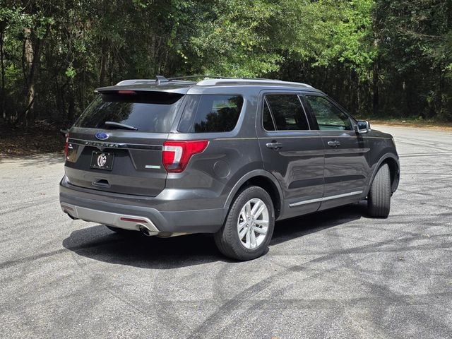 2017 Ford Explorer XLT FWD's photo