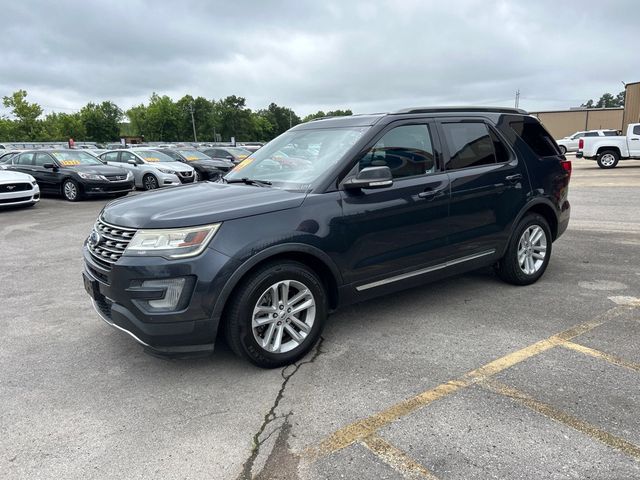 2017 Ford Explorer XLT FWD - 23032427 - 2