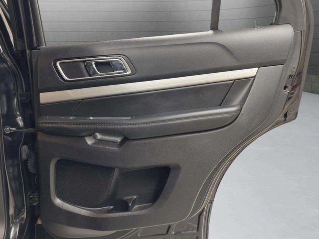 2017 Ford Explorer XLT FWD - 22950604 - 22