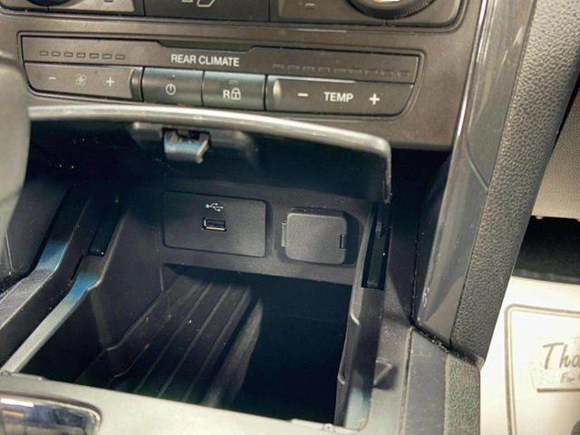 2017 Ford Explorer XLT FWD - 22950604 - 32