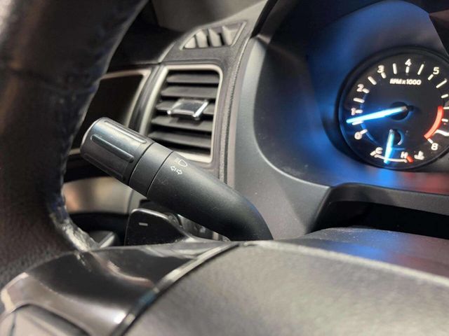 2017 Ford Explorer XLT FWD - 22950604 - 38