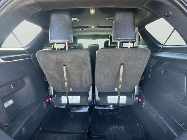 2017 Ford Explorer XLT FWD - 23050919 - 10