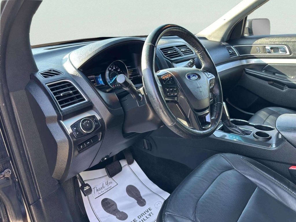 2017 Ford Explorer XLT FWD - 23050919 - 13