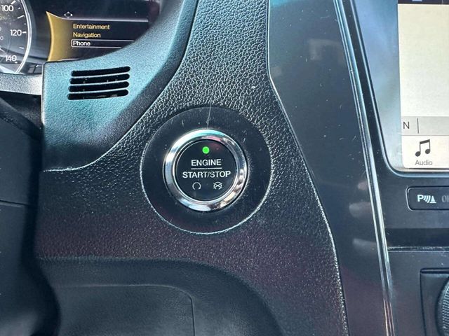 2017 Ford Explorer XLT FWD - 23050919 - 25