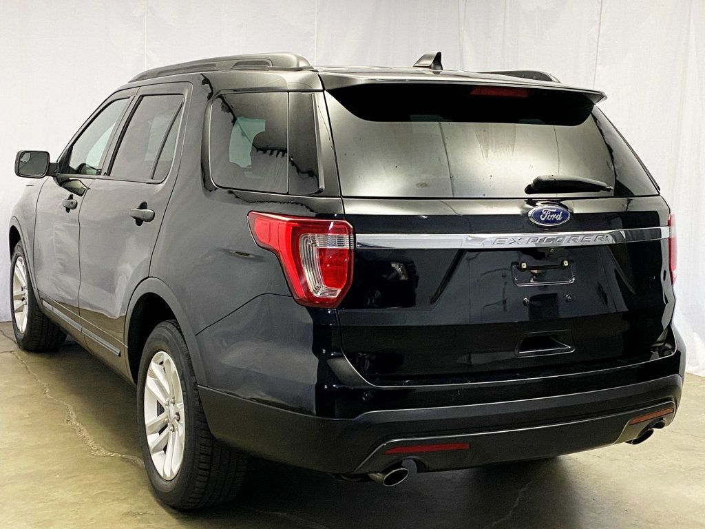 2017 Ford Explorer XLT FWD - 22938009 - 2