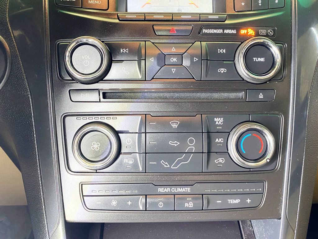 2017 Ford Explorer XLT FWD - 22938009 - 30