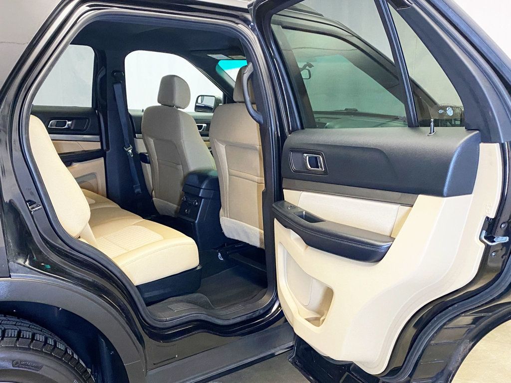 2017 Ford Explorer XLT FWD - 22938009 - 40