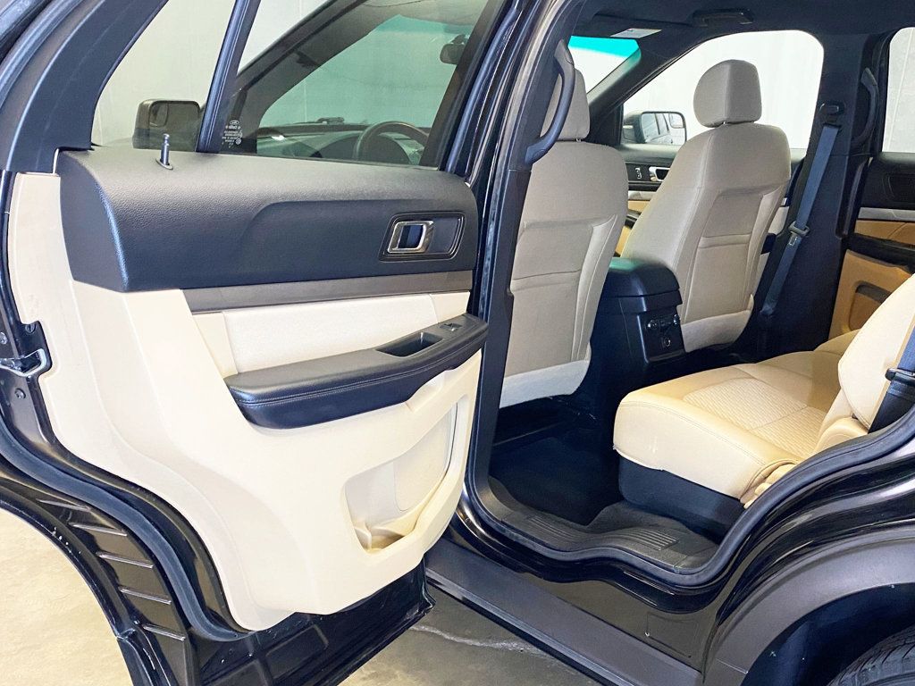 2017 Ford Explorer XLT FWD - 22938009 - 43