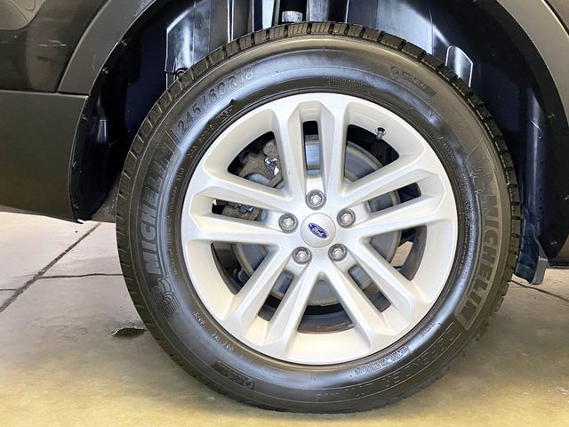 2017 Ford Explorer XLT FWD - 22938009 - 57