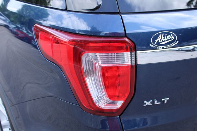 2017 Ford Explorer XLT FWD - 23043058 - 10