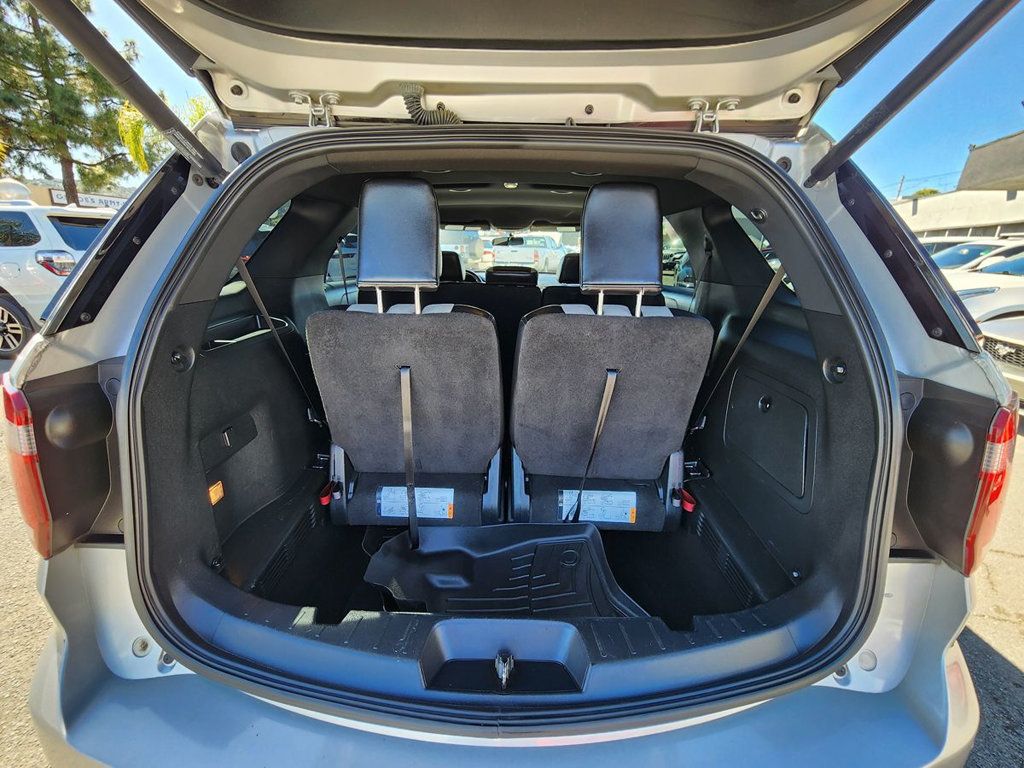 2017 Ford Explorer XLT FWD - 22331219 - 31