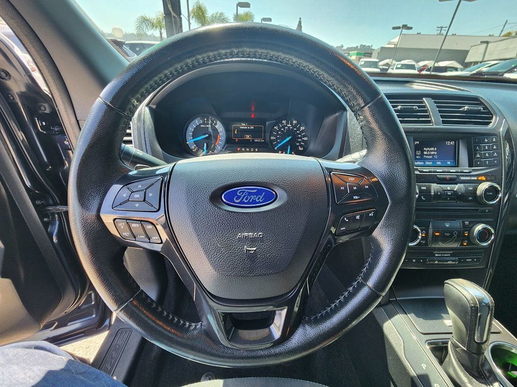 2017 Ford Explorer XLT FWD - 22371692 - 14