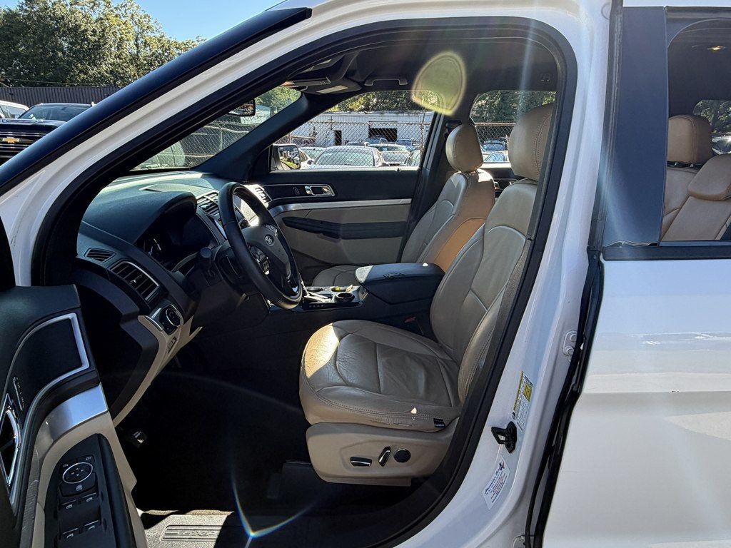 2017 Ford Explorer XLT FWD - 23088302 - 16