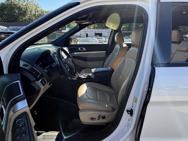 2017 Ford Explorer XLT FWD - 23088302 - 16