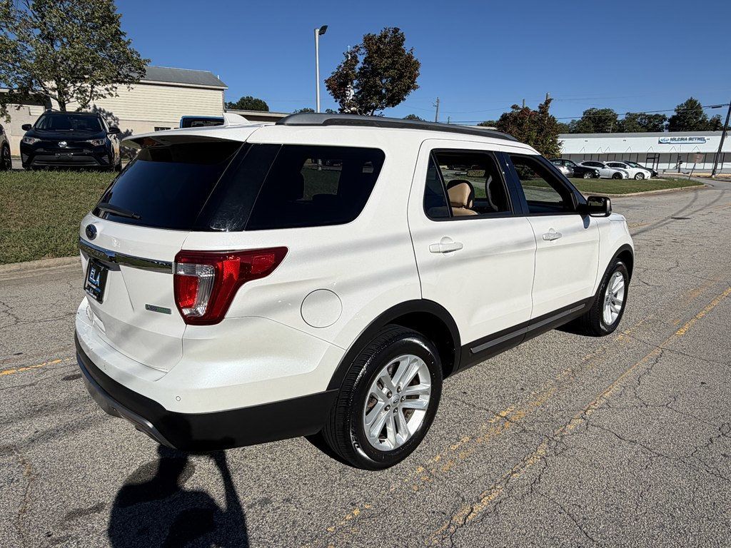 2017 Ford Explorer XLT FWD - 23088302 - 8