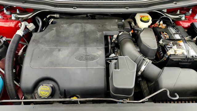 2017 Ford Explorer XLT FWD - 23000644 - 28