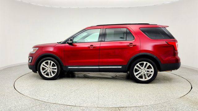 2017 Ford Explorer XLT FWD - 23000644 - 7