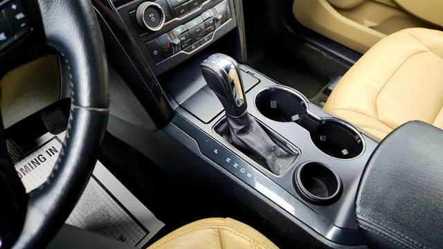 2017 Ford Explorer XLT w/ Equipment 202A, XLT Technology Bundle & 20'' Wheels - 23000644 - 15