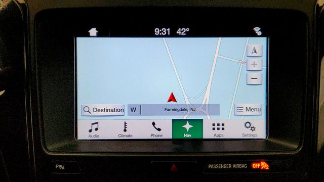 2017 Ford Explorer XLT w/ Equipment 202A, XLT Technology Bundle & 20'' Wheels - 23000644 - 19