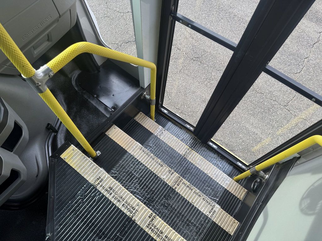 2017 Ford E-350 Non-CDL Wheelchair Shuttle Bus For Sale For Adults Churchs Seniors & Handicapped Transportation - 22979674 - 24