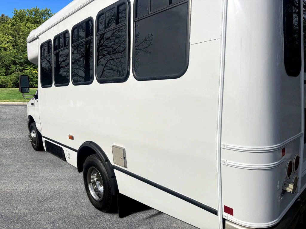 2017 Ford E-350 Non-CDL Wheelchair Shuttle Bus For Sale For Adults Churchs Seniors & Handicapped Transportation - 22979674 - 7