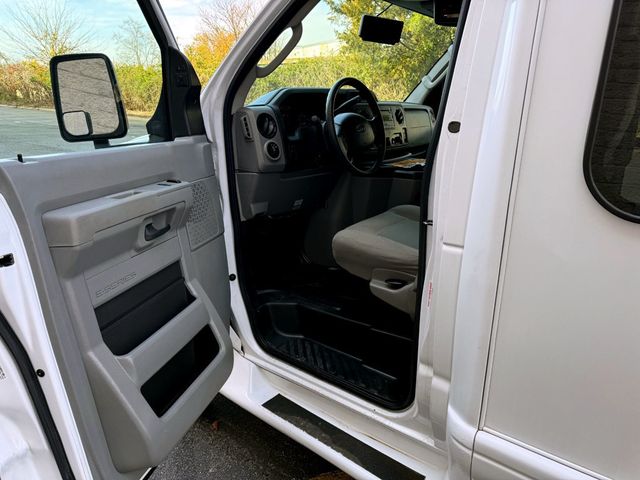 2017 Ford E-350 TurtleTop Non-CDL Wheelchair Shuttle Bus For Seniors Adults & NEMT Wheelchair Transportation - 22918621 - 19
