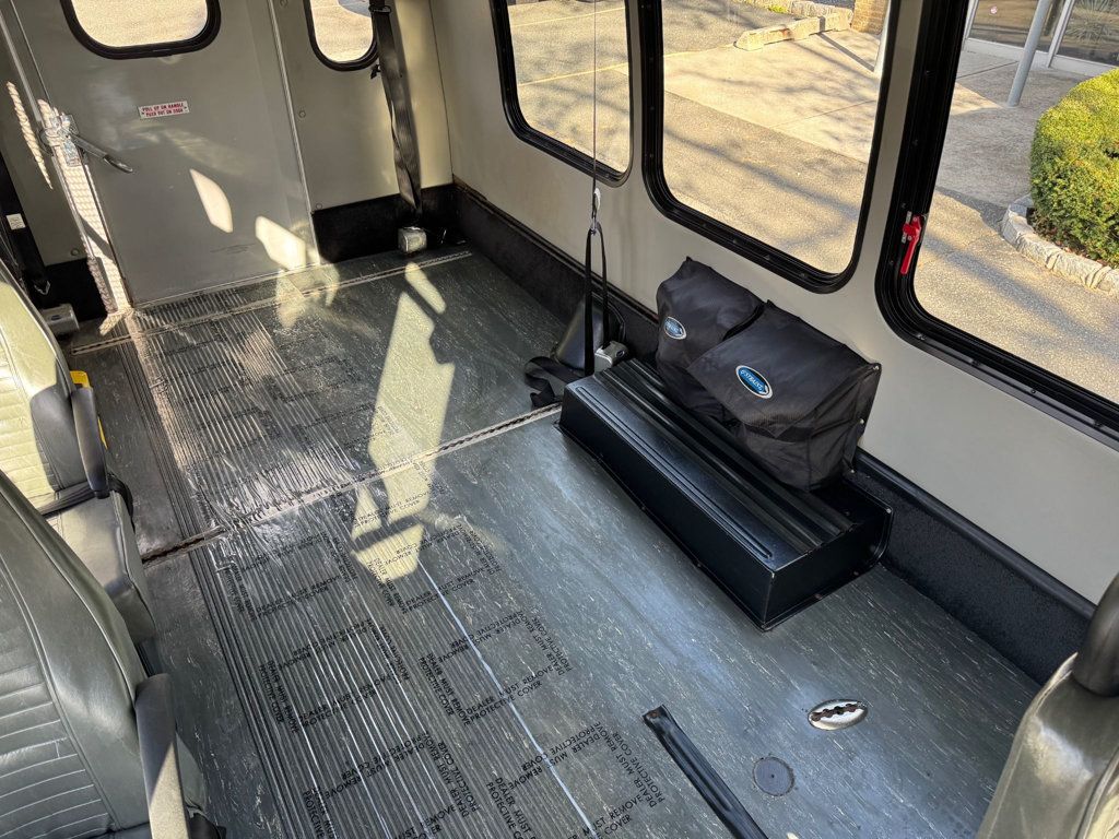 2017 Ford E-350 TurtleTop Non-CDL Wheelchair Shuttle Bus For Seniors Adults & NEMT Wheelchair Transportation - 22918621 - 29