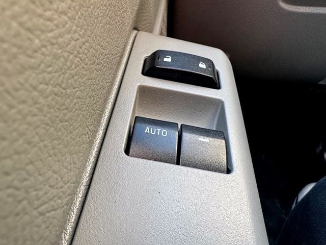 2017 Ford E-350 TurtleTop Non-CDL Wheelchair Shuttle Bus For Seniors Adults & NEMT Wheelchair Transportation - 22918621 - 34